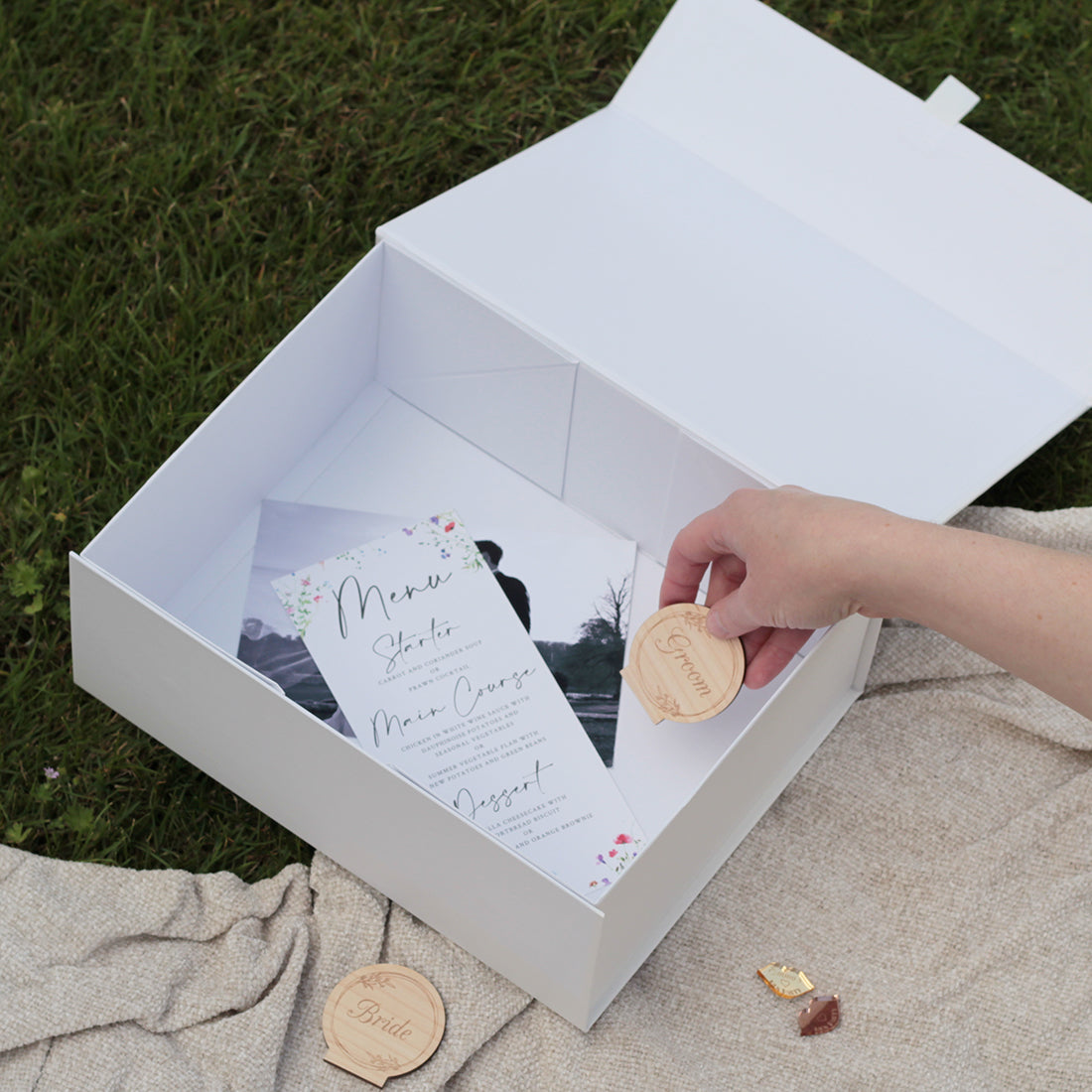 Wedding Botanical Wreath Magnetic Memory Keepsake Box-Love Lumi Ltd