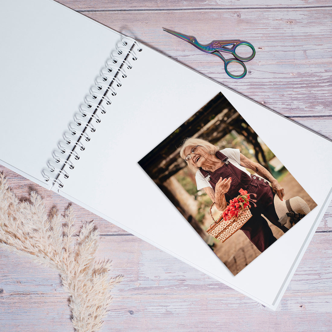 'In Loving Memory' Condolence Photo Album Memorial Scrapbook-Love Lumi Ltd