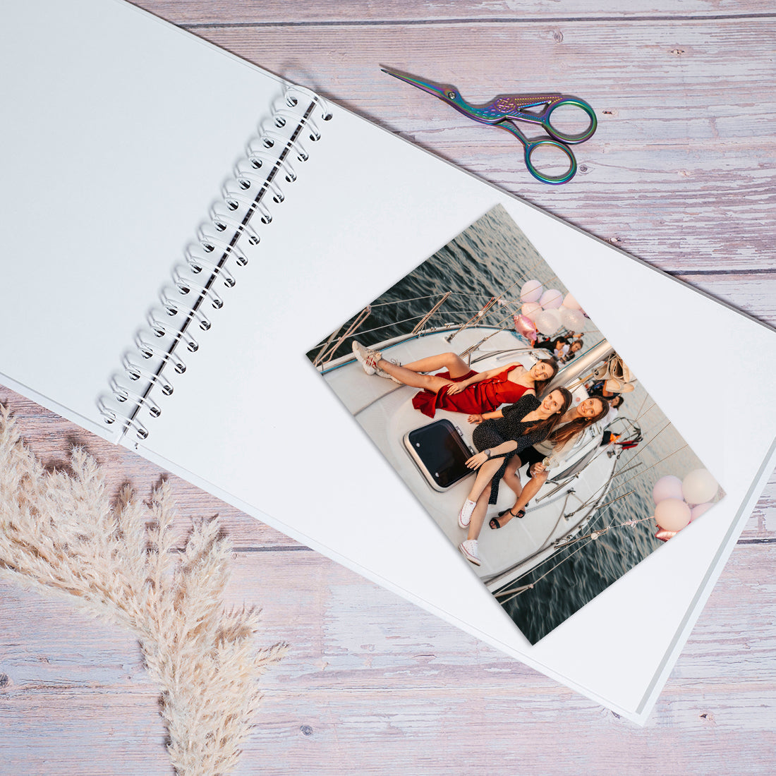 Sparkly Circle Hen Do Party Photo Album Memory Scrapbook-Love Lumi Ltd